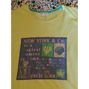 NY & Company Mystic Sea T-Shirt Large Womens Ocean Shells Fish